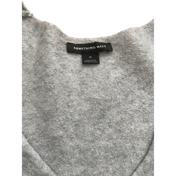 Something Navy Gray Knit V-Neck Sweater Womens Size Medium - Picture 3 of 6